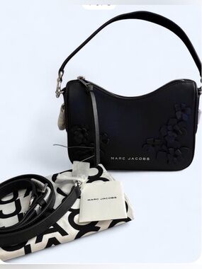 NWT Marc Jacobs Daisy Appliqué Small Shoulder Bag Black Leather Crossbody